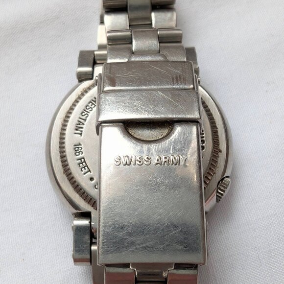 Vintage (1970's) Swiss Army Delta Watch Women's 37mm Date New Battery - Picture 6 of 10